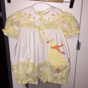 🐤 Vintage Embroidered Easter Duck Romper 24 mon